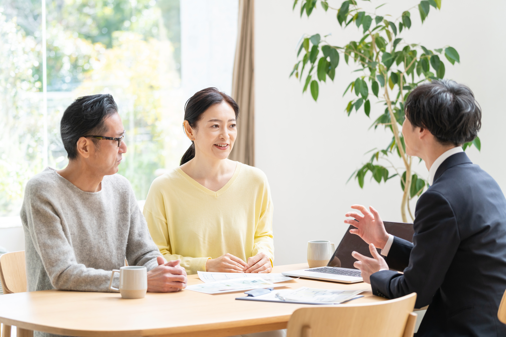 経年劣化などの保険金が支払われない損害も「保険金でまかなえる」と吹き込む